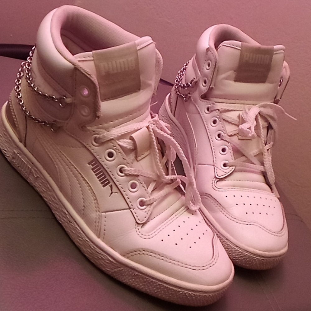 Puma sneakers